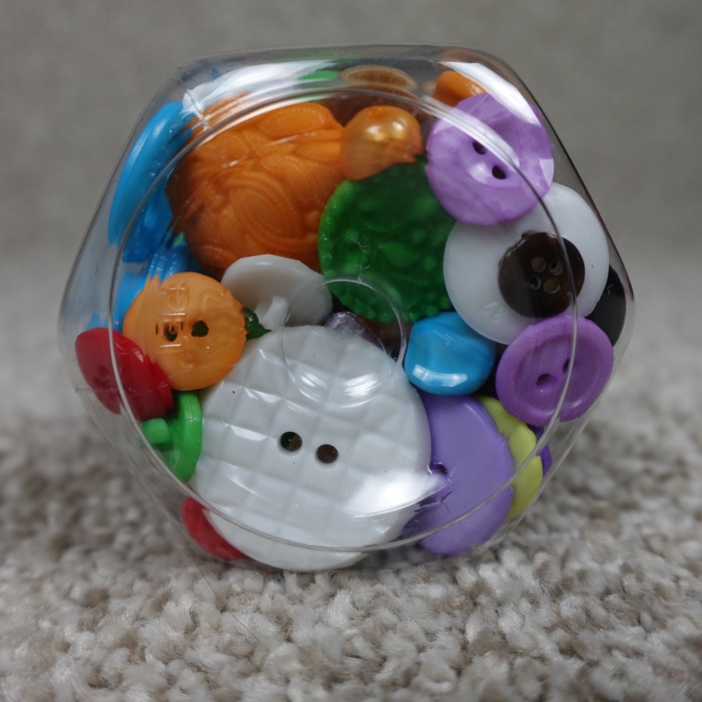 Button Medley 8oz Jar Assorted Multi Color Mixed Sizes Crafting Sewing Buttons - Picture 5 of 5